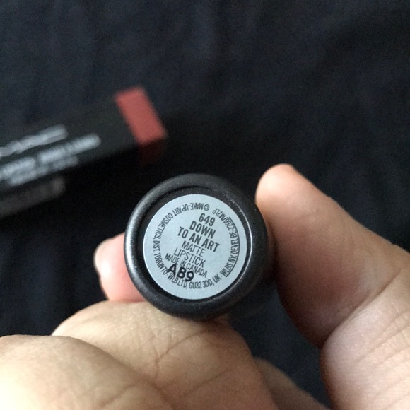 MAC Matte lipstick - down to an art - Picture 3 of 5